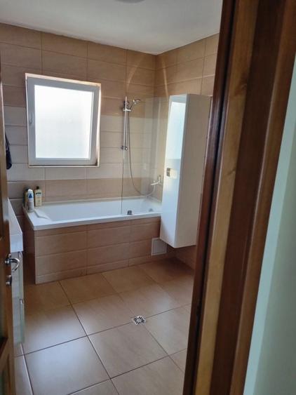 Casă cu 4 camere decomandat în Someșeni