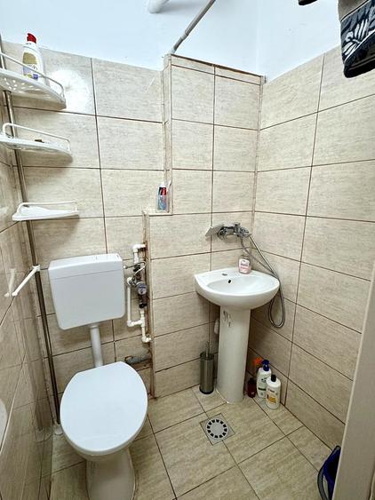 Garsonieră semidecomandată, mobilată în Complex Studențesc