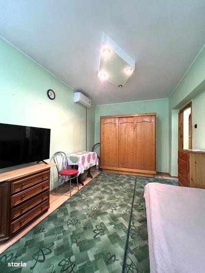 Apartament cu 4 camere decomandat în Micro 20