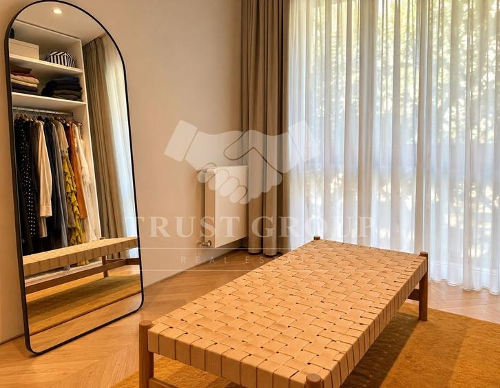 Apartament cu 3 camere decomandat, mobilat în Eminescu