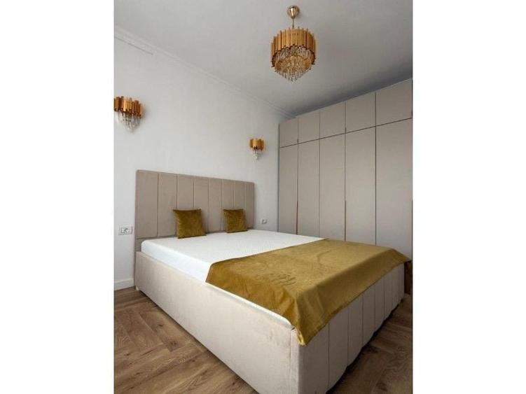 Apartament cu 2 camere decomandat în P-ța Victoriei