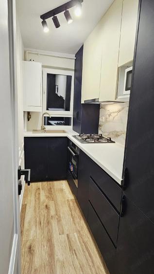 Apartament cu 2 camere semidecomandat în Griviței