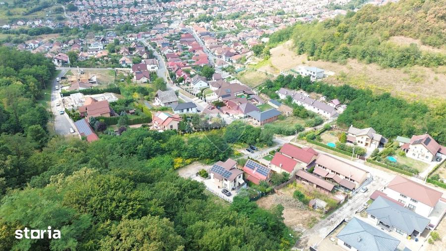 Teren de 512 mp, în Central