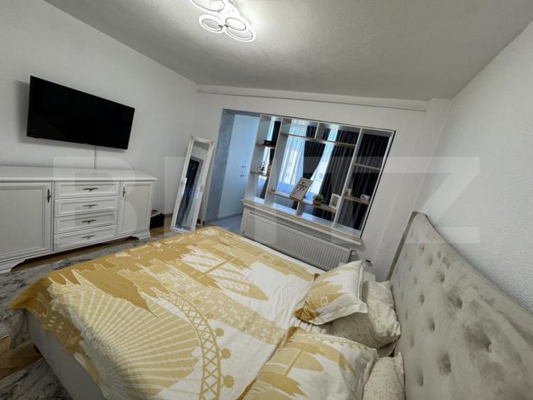 Apartament cu 3 camere decomandat în 1 Mai