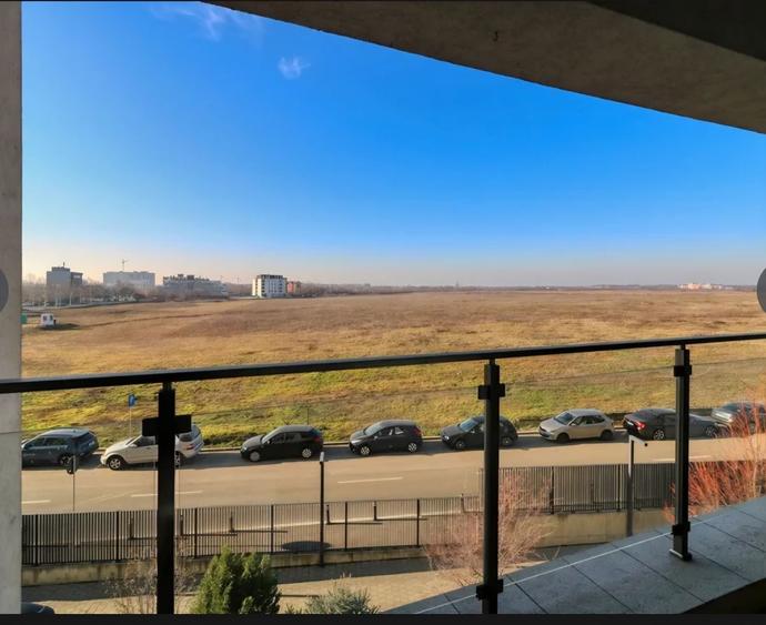 Apartament cu 3 camere decomandat în Sisești