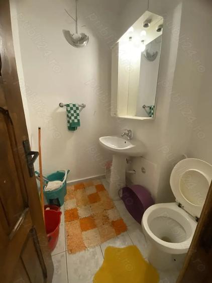 Apartament cu 3 camere semidecomandat în Militari