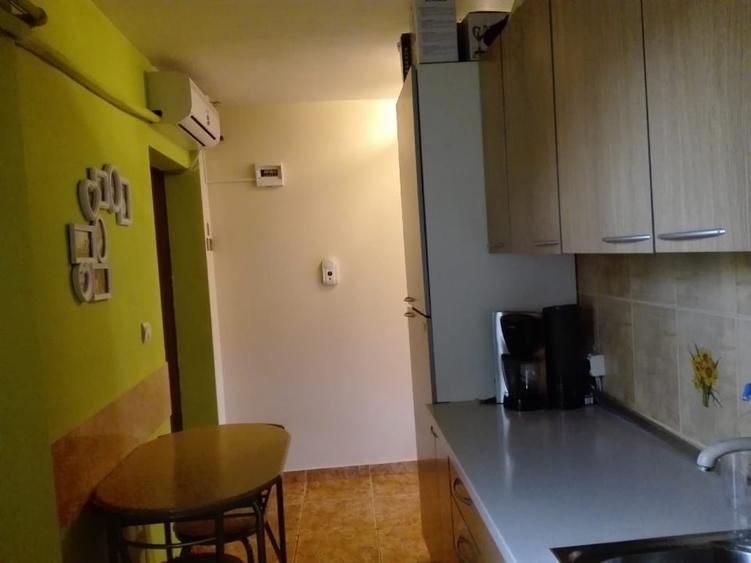 Vand apartament mansarda 2 camere - 11