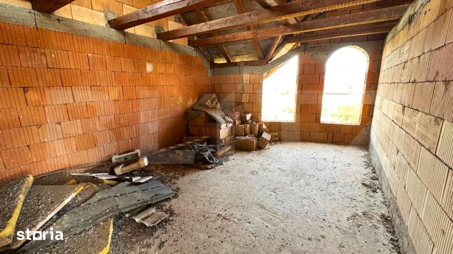 Casă cu 5 camere cu Teren 1900 Mp în Șieu