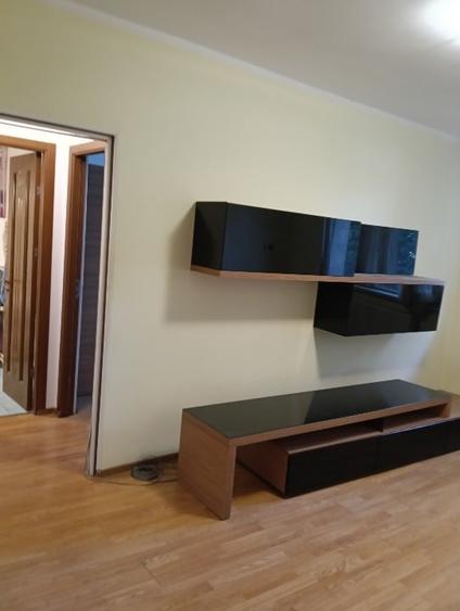 Apartament cu 2 camere semidecomandat, mobilat în Piața Unirii