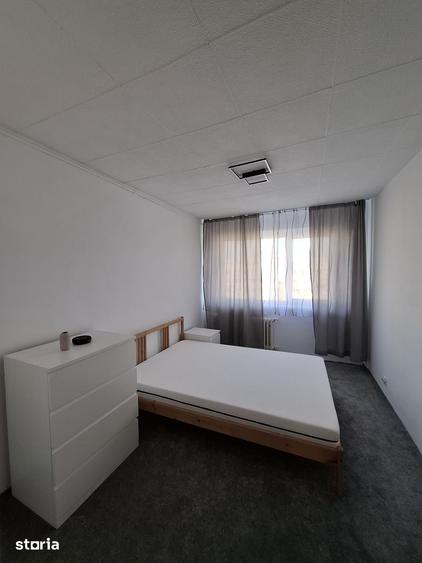 Apartament cu 3 camere semidecomandat, mobilat în Militari