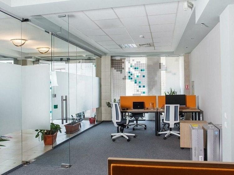 Spațiu comercial, de 1,590 mp, în Ultracentral