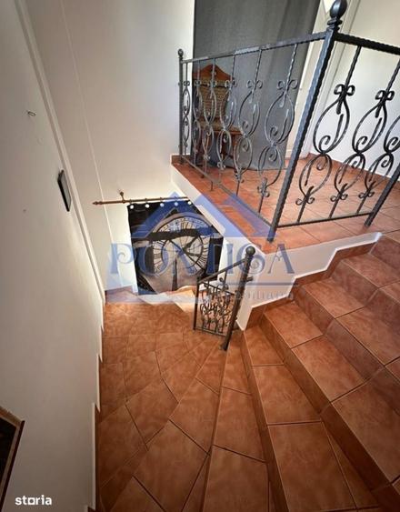 Casă cu 4 camere cu Teren 250 Mp în Poarta Albă
