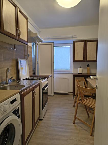 Apartament cu 3 camere de inchiriat zona Micro 3 Iazul Morilor etaj 1 renovaT - 11