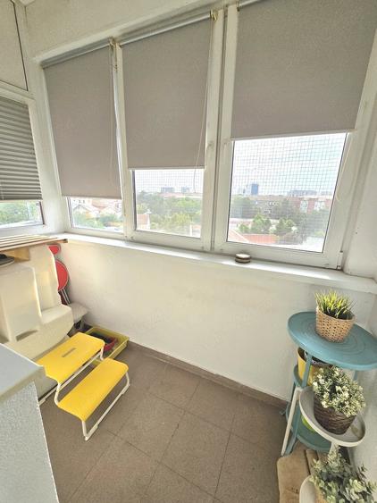 Apartament cu 3 camere decomandat în Aradului