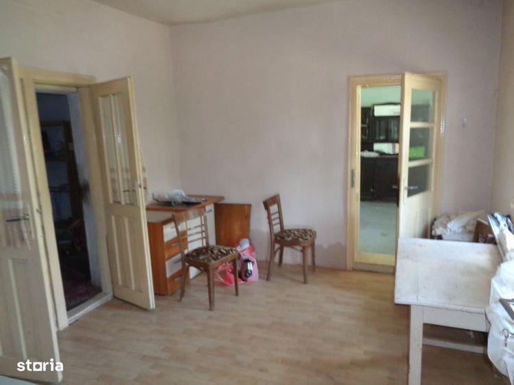 Casă cu 3 camere cu Teren 748 Mp în Central