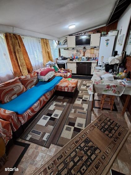 Casă cu 2 camere cu Teren 1000 Mp în Merei