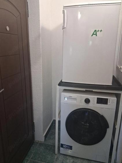 Garsonieră decomandată în Central