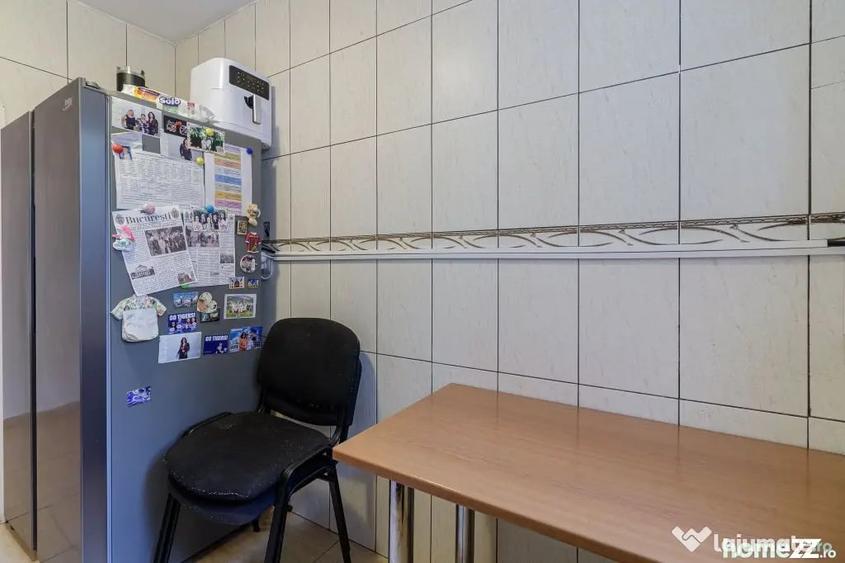 Apartament cu 3 camere semidecomandat în Drumul Taberei