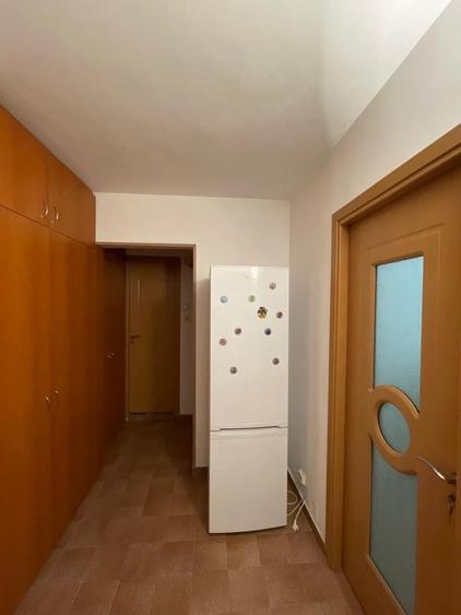Apartament cu 2 camere decomandat în Aviației