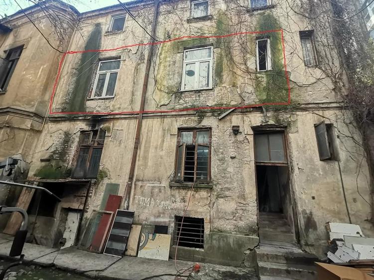 Apartament cu 2 camere decomandat în Universitate