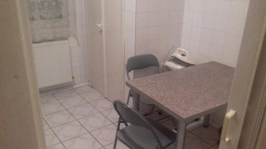 Apartament cu 3 camere semidecomandat în Olimpia-Stadion