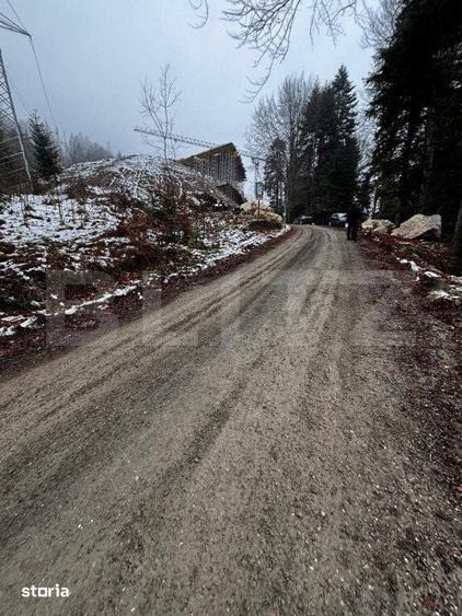 Teren de 4000 mp, în Sinaia