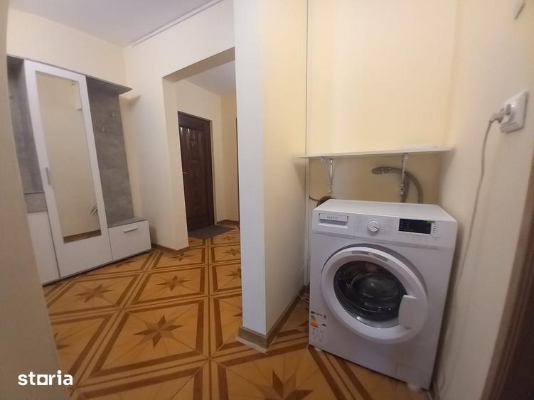 Apartament cu 3 camere decomandat în Traian