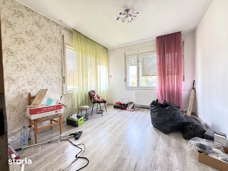 Apartament cu 5 camere, mobilat în Andrei Mureșanu