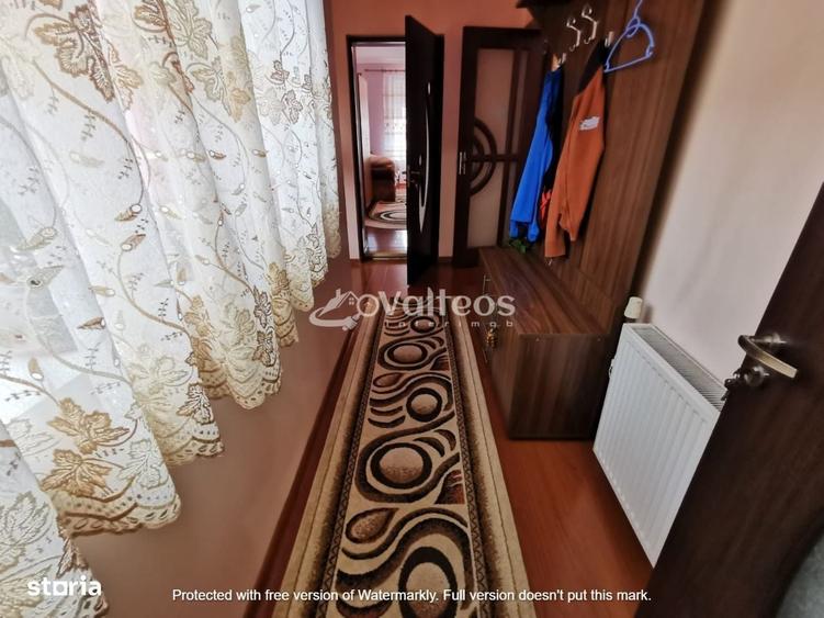 Casă cu 4 camere în Central