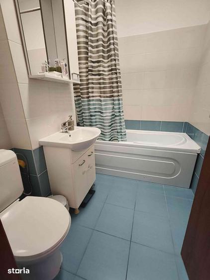 Apartament cu 2 camere decomandat în Apărătorii Patriei