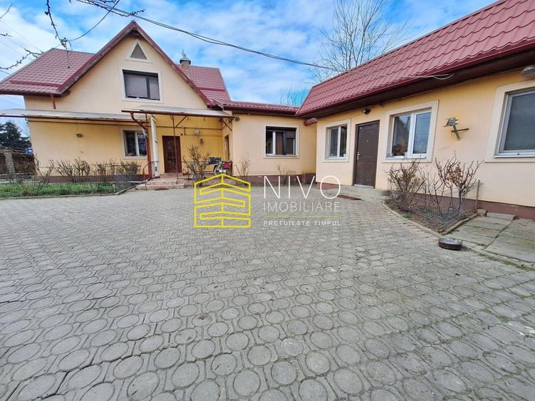 Casă individuală cu 6 camere cu Canalizare în Central