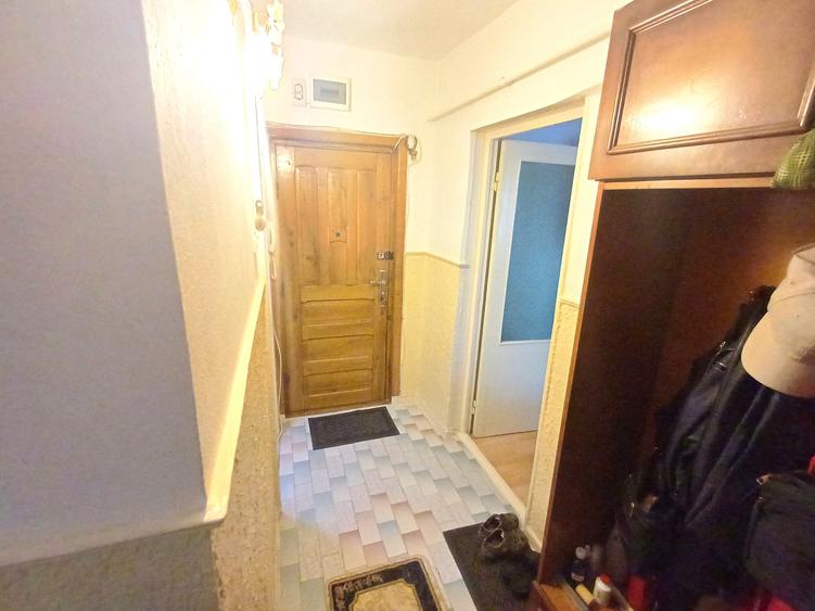 Apartament cu 4 camere decomandat în Vidin-Progresul