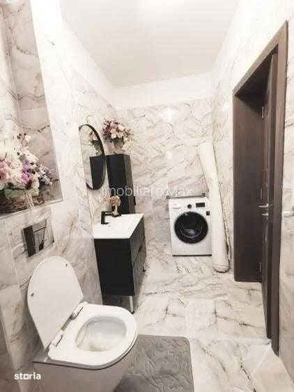 Apartament cu 3 camere în Regie