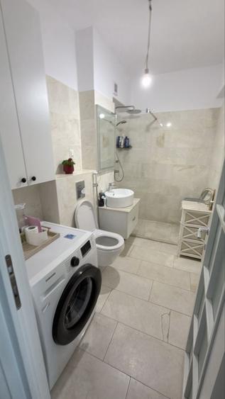 Apartament cu 2 camere nedecomandat în Central