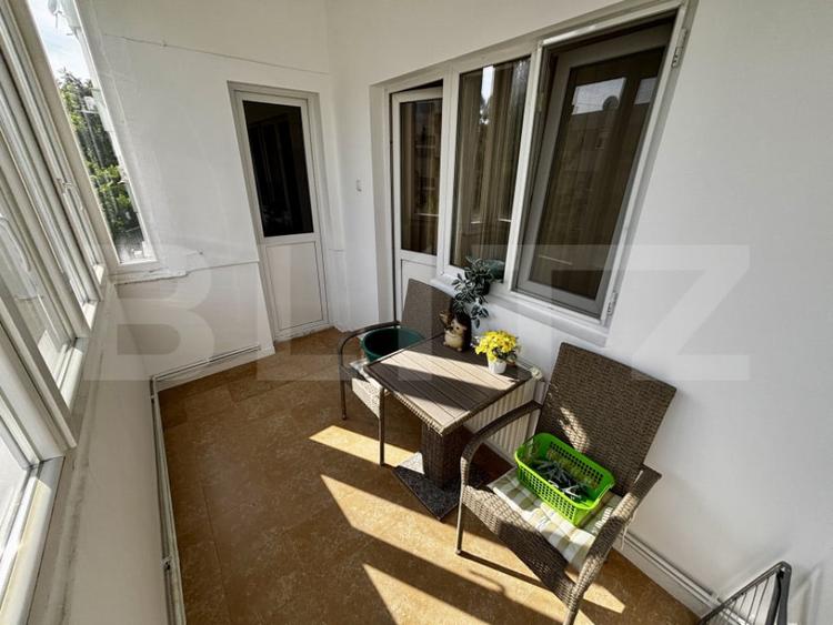 Apartament cu 4 camere decomandat în Central
