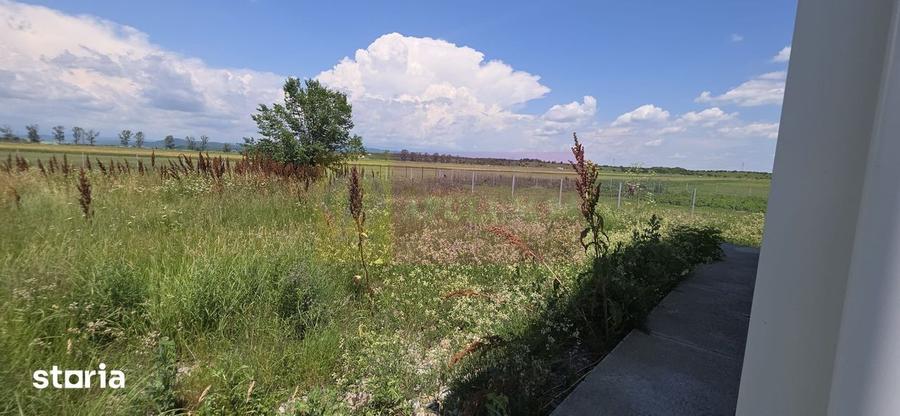 Spațiu comercial, de 200 mp, în Florești