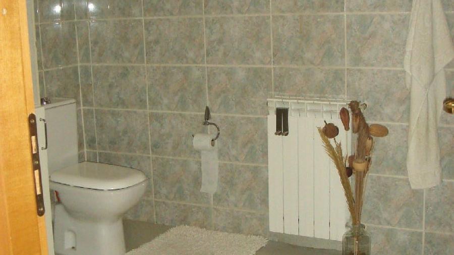 Casă individuală cu 6 camere cu Teren 1400 Mp în Nord