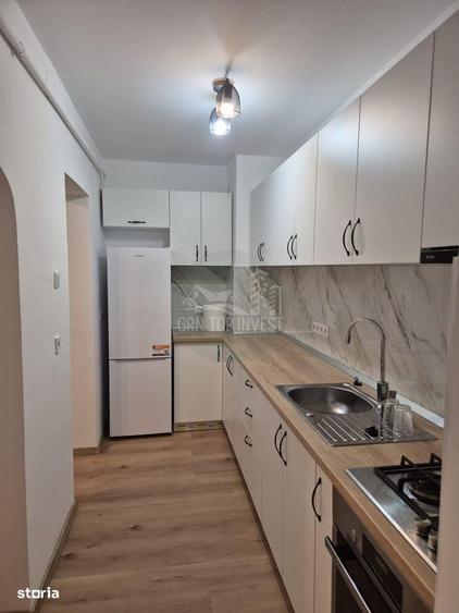 Apartament 3 camere cu balcon zona Strand - 3