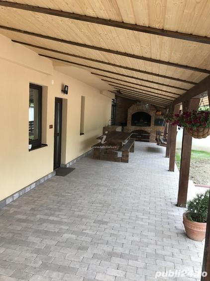 Casă cu 9 camere cu Teren 1500 Mp în Avrig