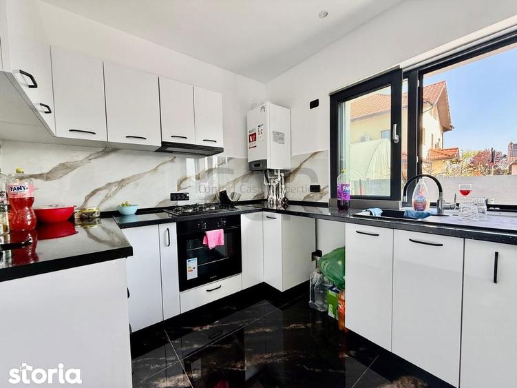 Casă cu 4 camere cu Teren 280 Mp în Central