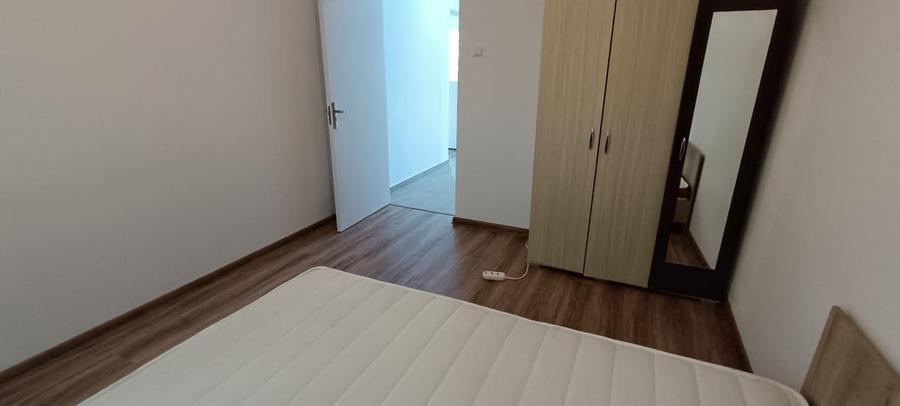 Apartament cu 3 camere semidecomandat, mobilat în Nord