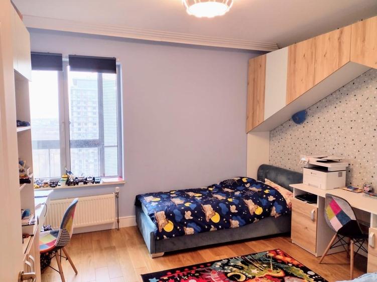 Apartament cu 4 camere, mobilat în Splaiul Unirii