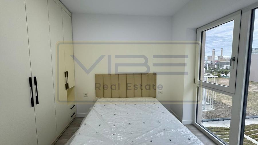 Apartament cu 3 camere semidecomandat, mobilat în Podu Roș