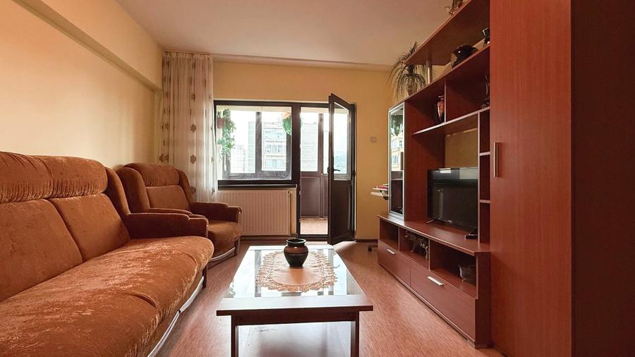 Apartament cu 2 camere decomandat în Central