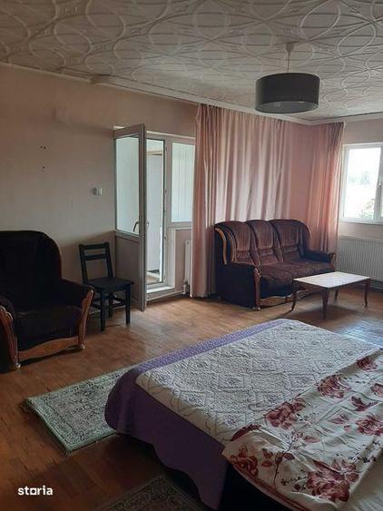 Casă cu 4 camere decomandat cu Teren 100 Mp în Central