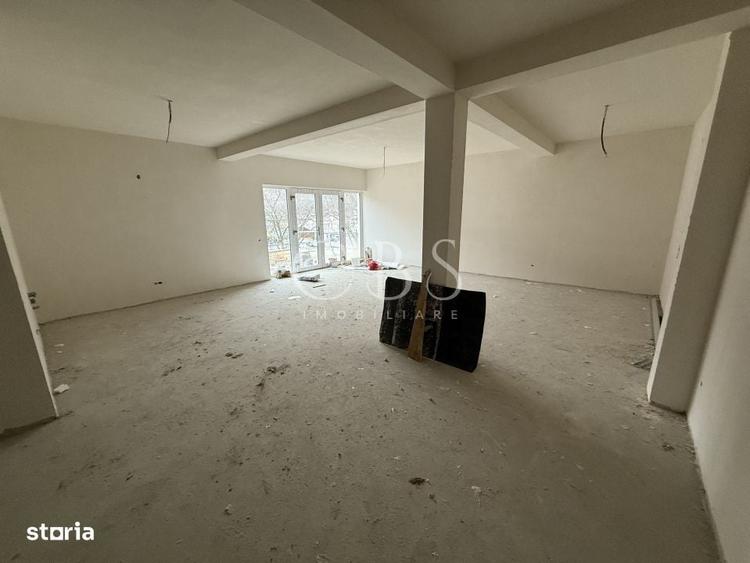 Casă cu 4 camere în Tăuți