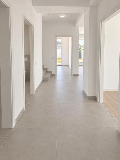 Casă individuală cu 5 camere cu Teren 367 Mp în Berceni