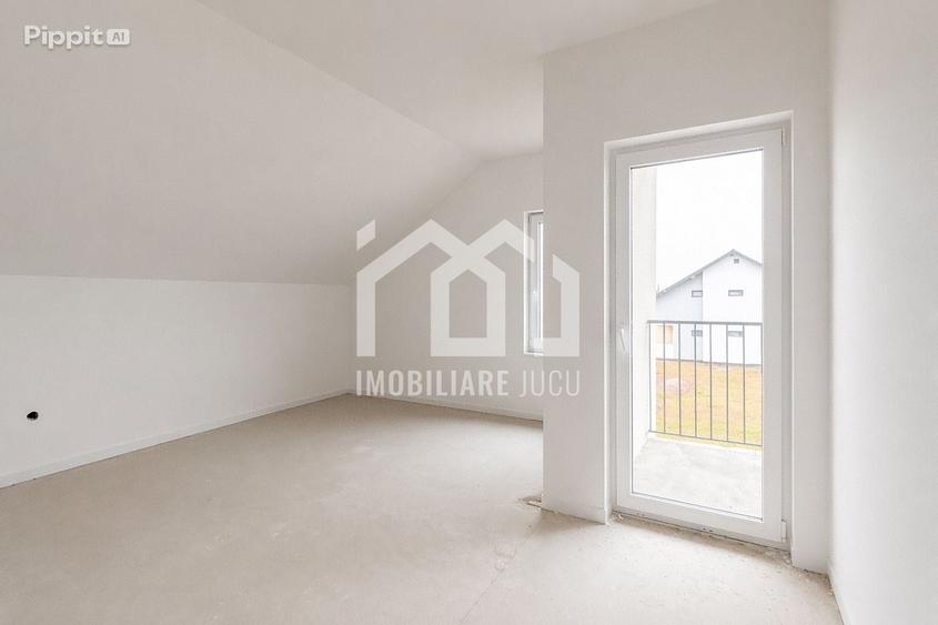 Casă individuală cu 5 camere cu Canalizare în Jucu de Sus