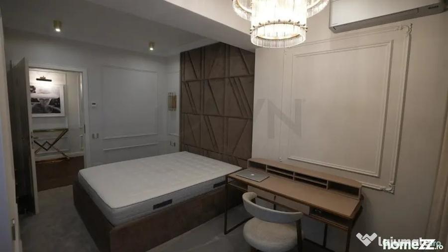 Apartament cu 3 camere semidecomandat în Sisești