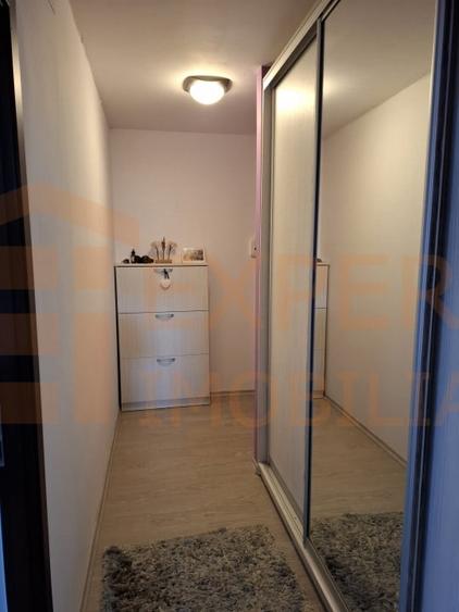 Apartament cu 2 camere decomandat, mobilat în Energia
